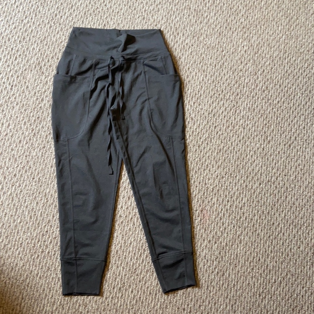 Fabletics high rise joggers size small